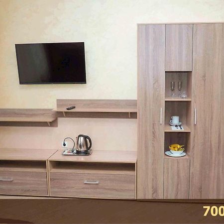 Hotel "Nizhyn" Zewnętrze zdjęcie