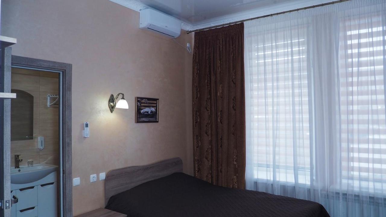 Hotel "Nizhyn" Zewnętrze zdjęcie